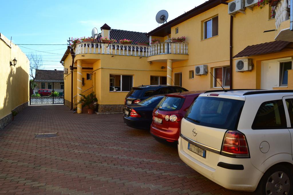 Pensiunea Alexander Arad Exterior photo